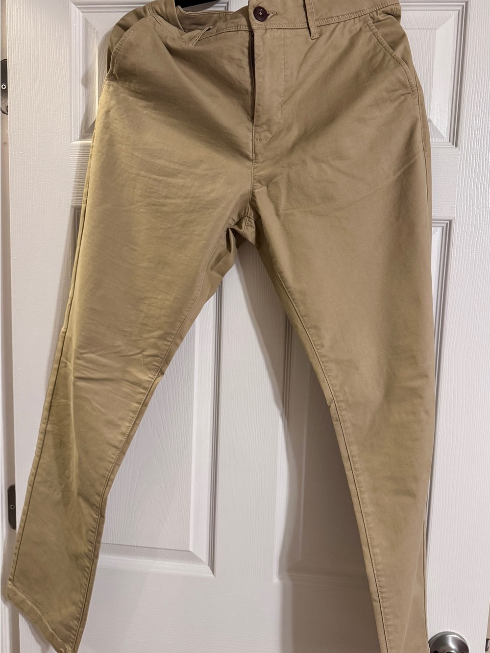 Aeropostale Men's Khaki Slim Chino Pants